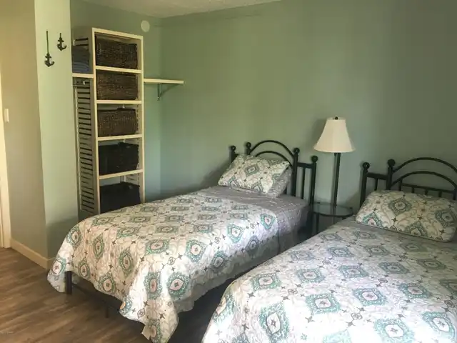 Listing Photo 14