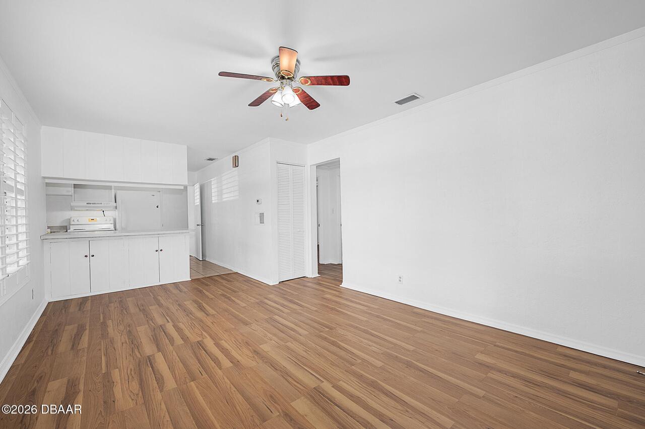 Listing Photo 7