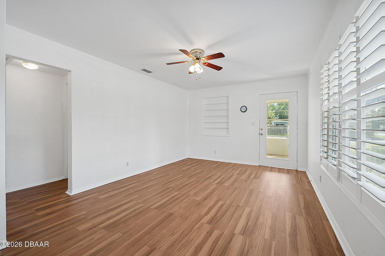 Listing Photo 10