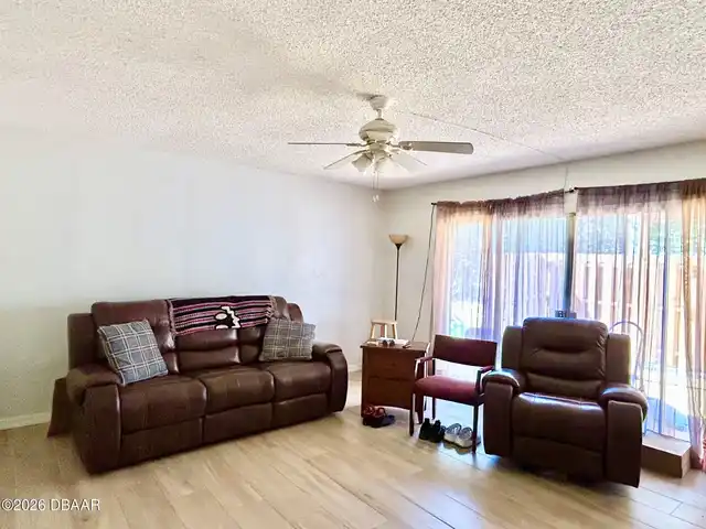 Listing Photo 14