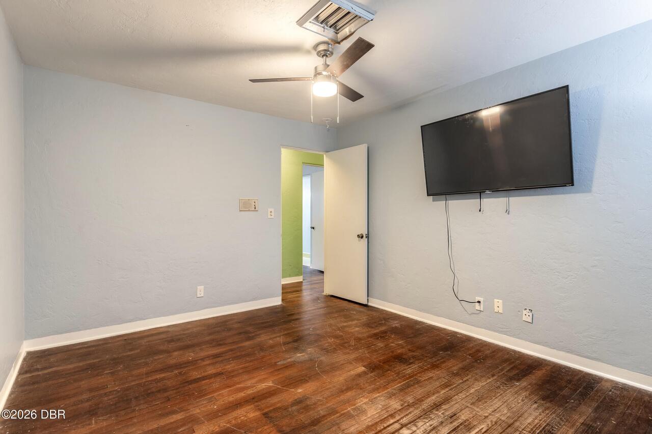 Listing Photo 32