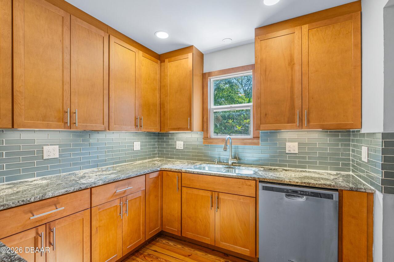 Listing Photo 18
