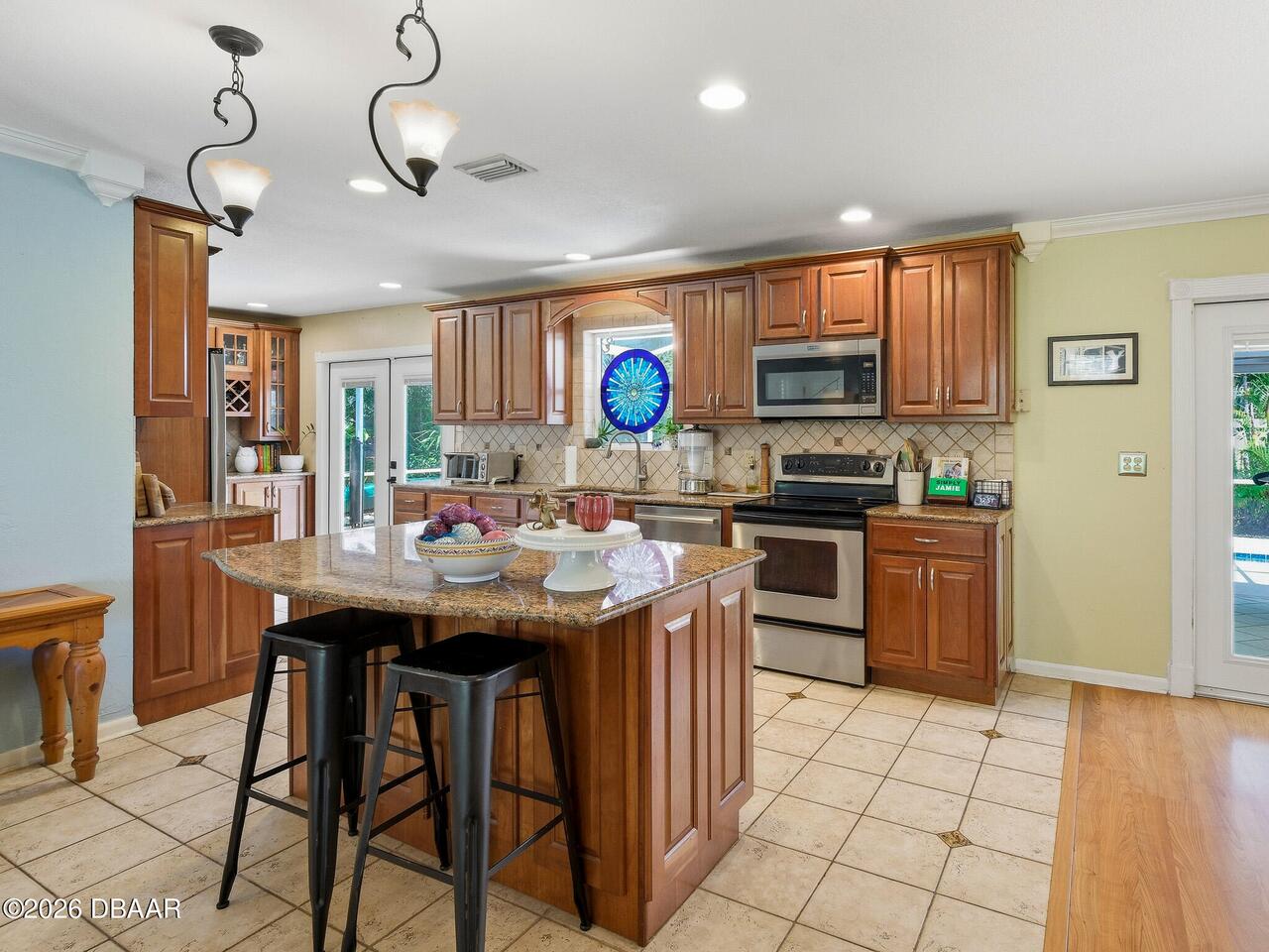 Listing Photo 17