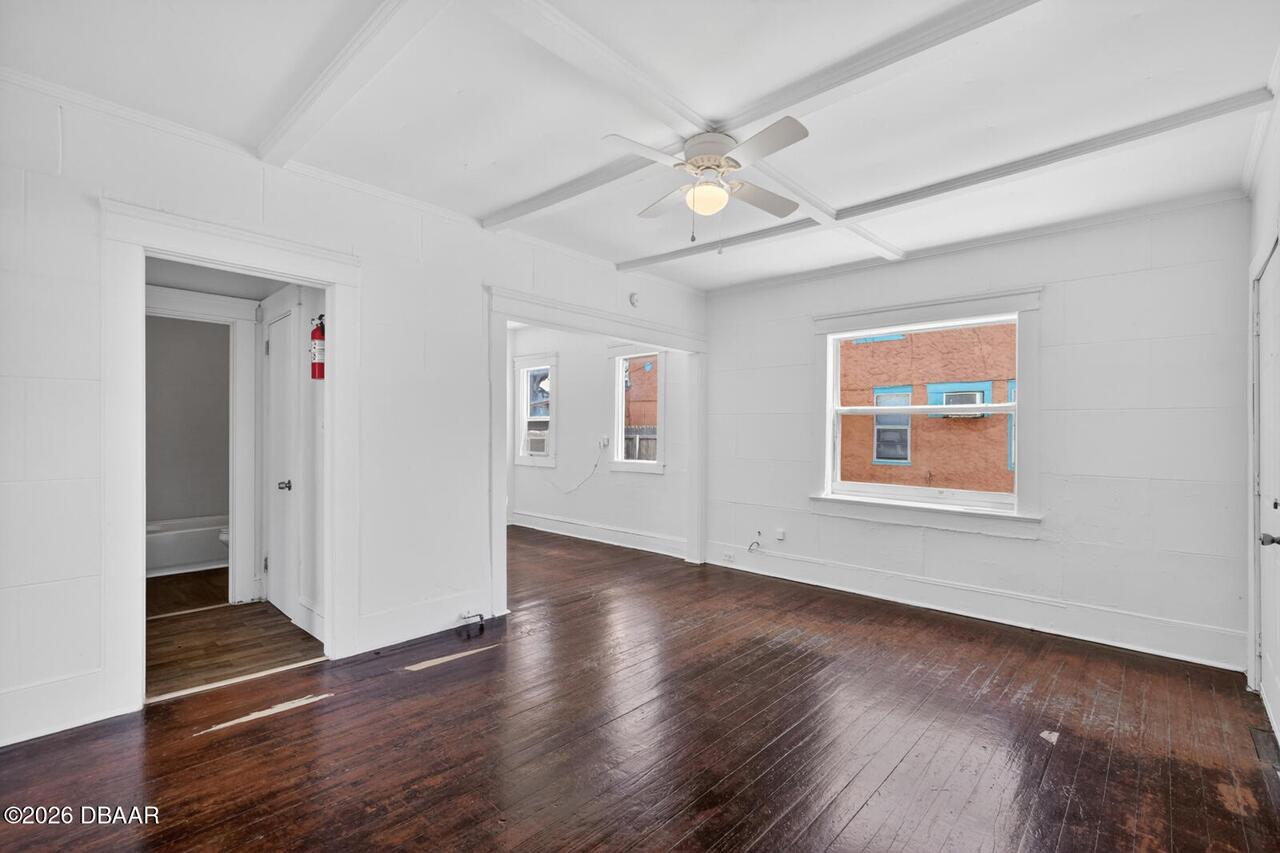 Listing Photo 17