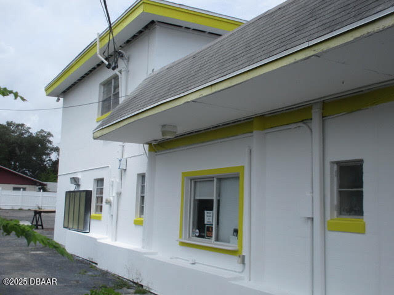 Listing Photo 12