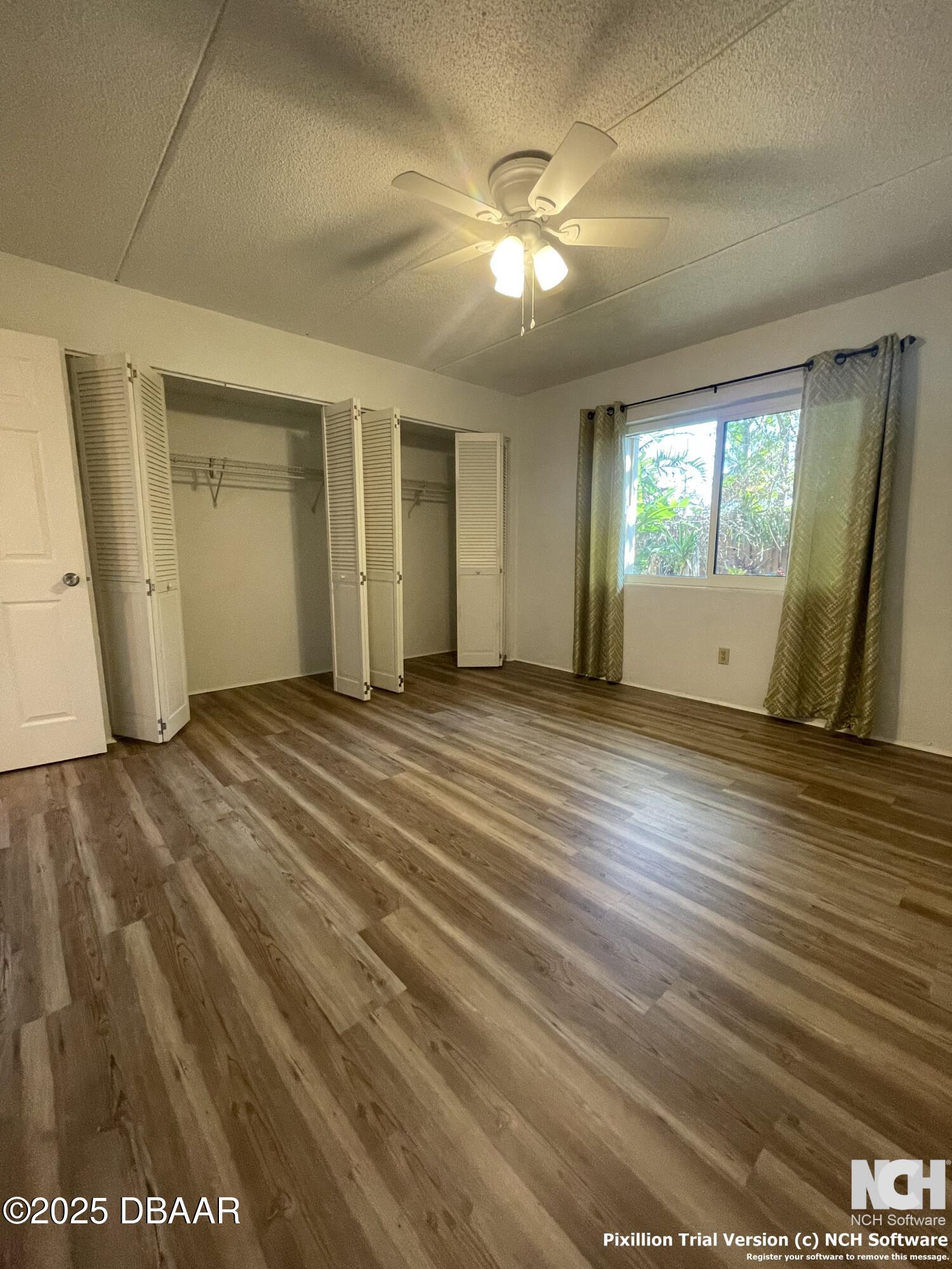 Listing Photo 11