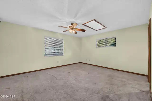 Listing Photo 7