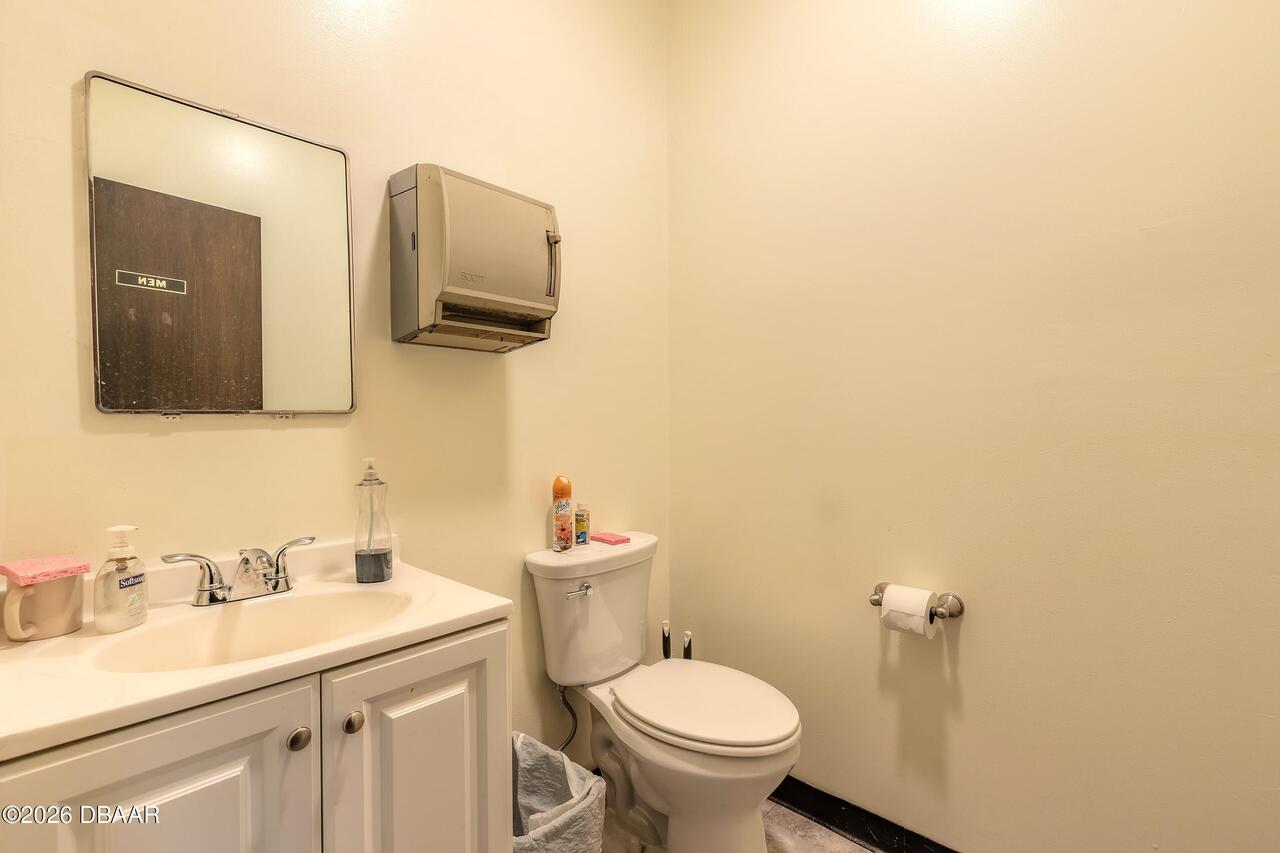 Listing Photo 17