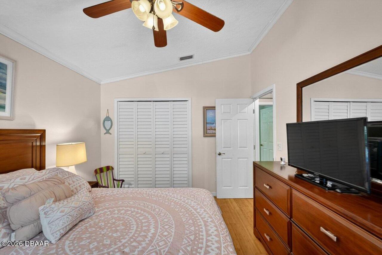 Listing Photo 32