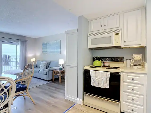 Listing Photo 7