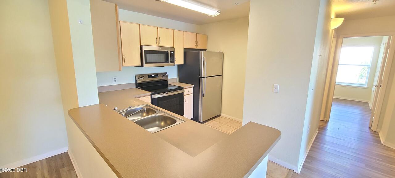 Listing Photo 8
