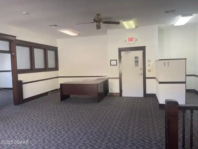 Listing Photo 8