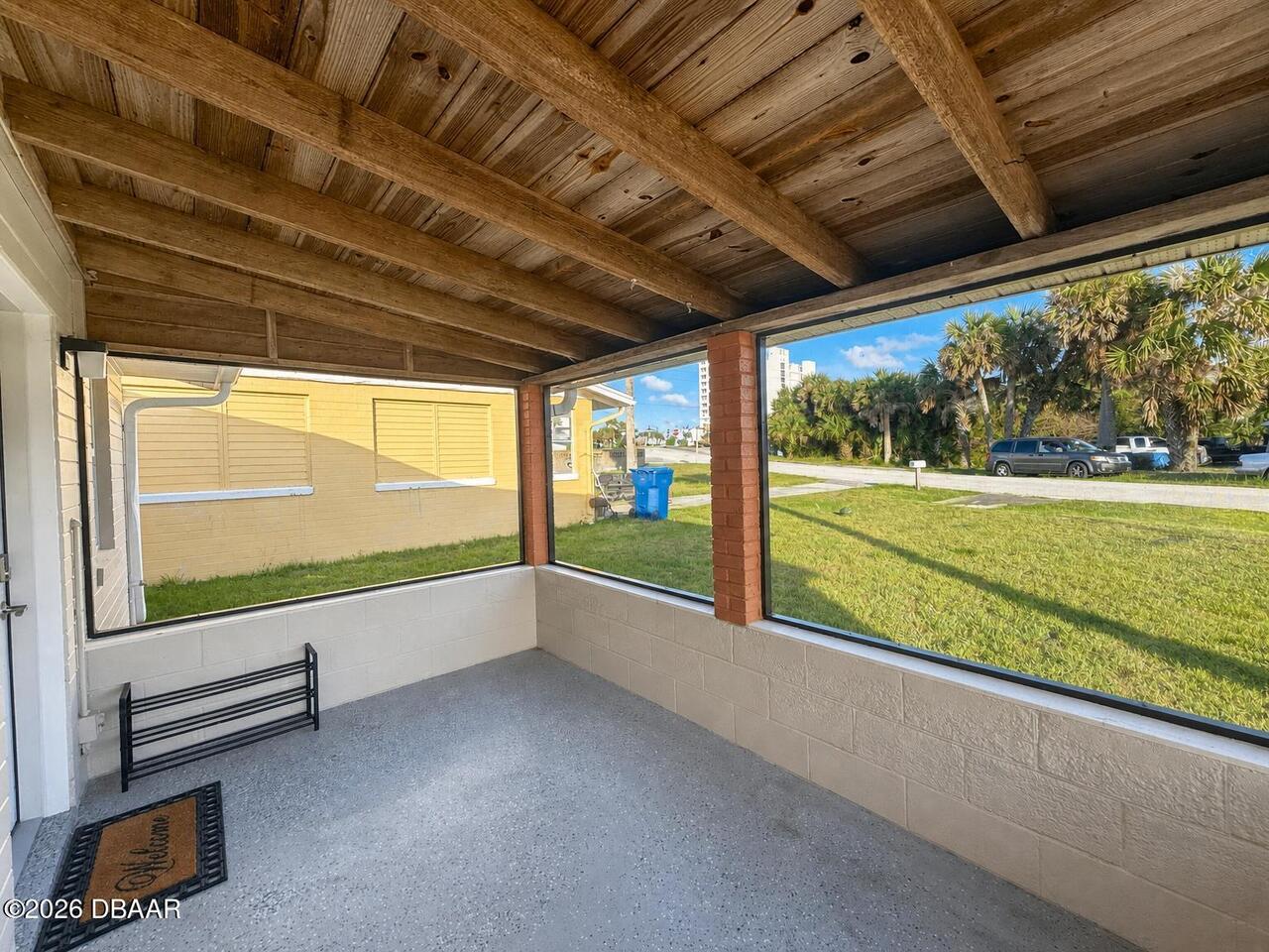 Listing Photo 12