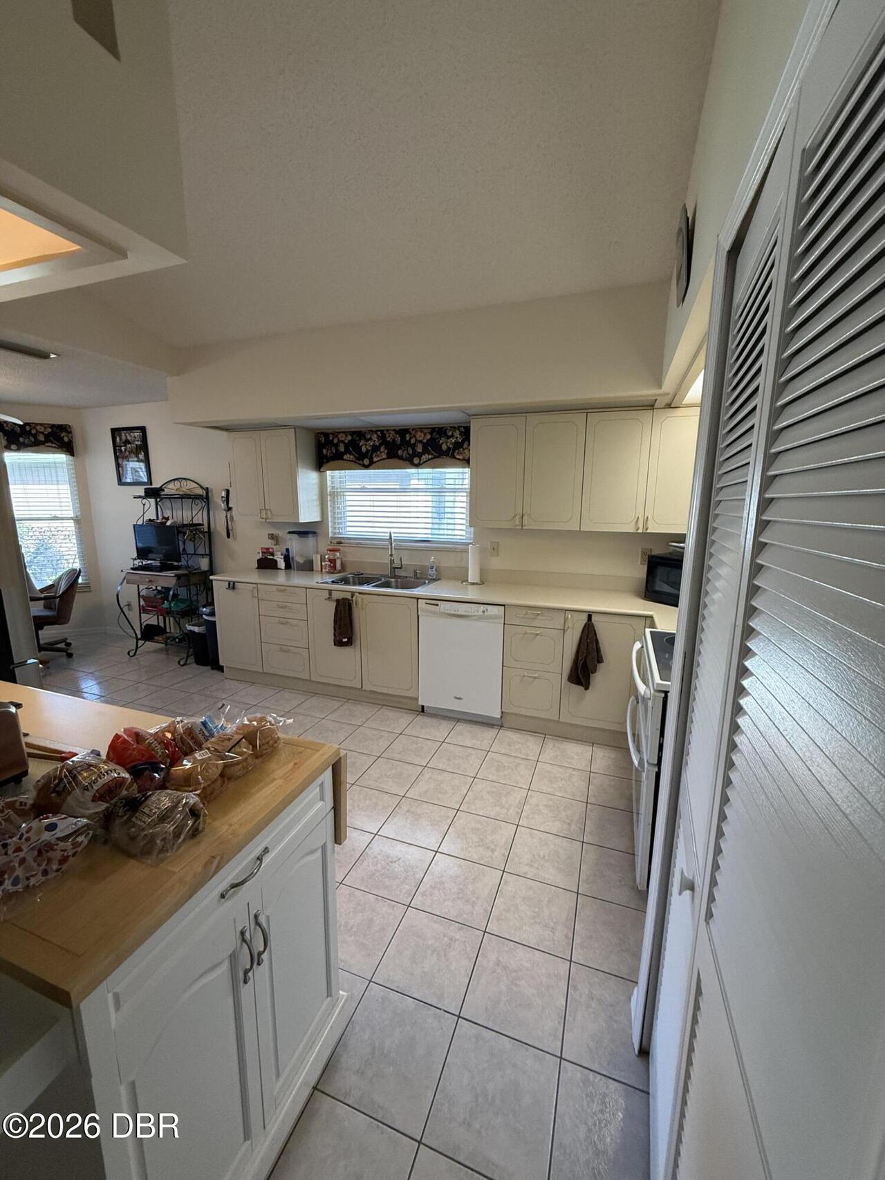 Listing Photo 43