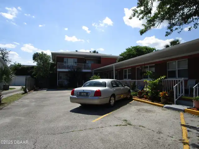 Listing Photo 7