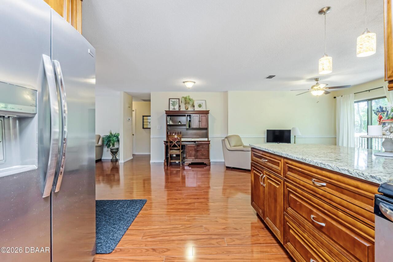 Listing Photo 9