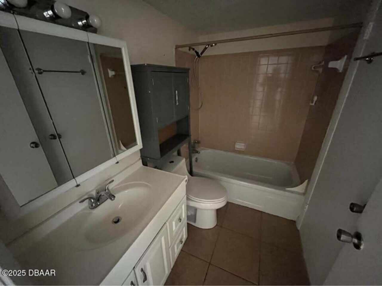 Listing Photo 9