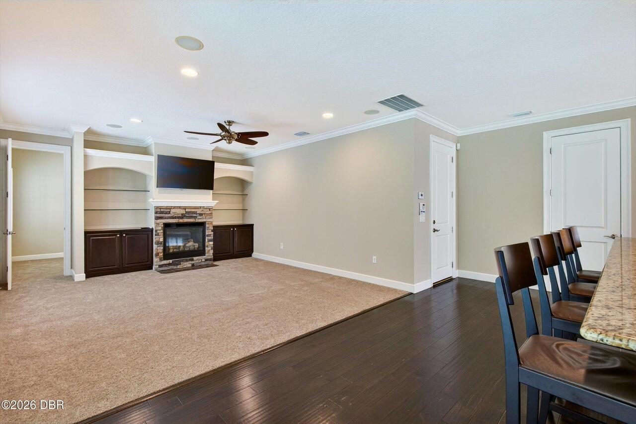 Listing Photo 17