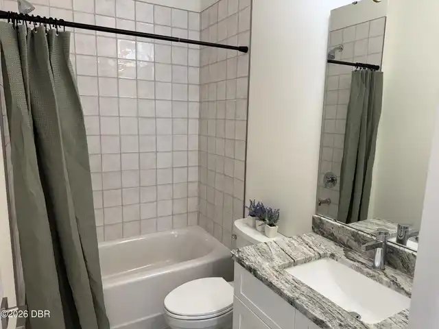 Listing Photo 12