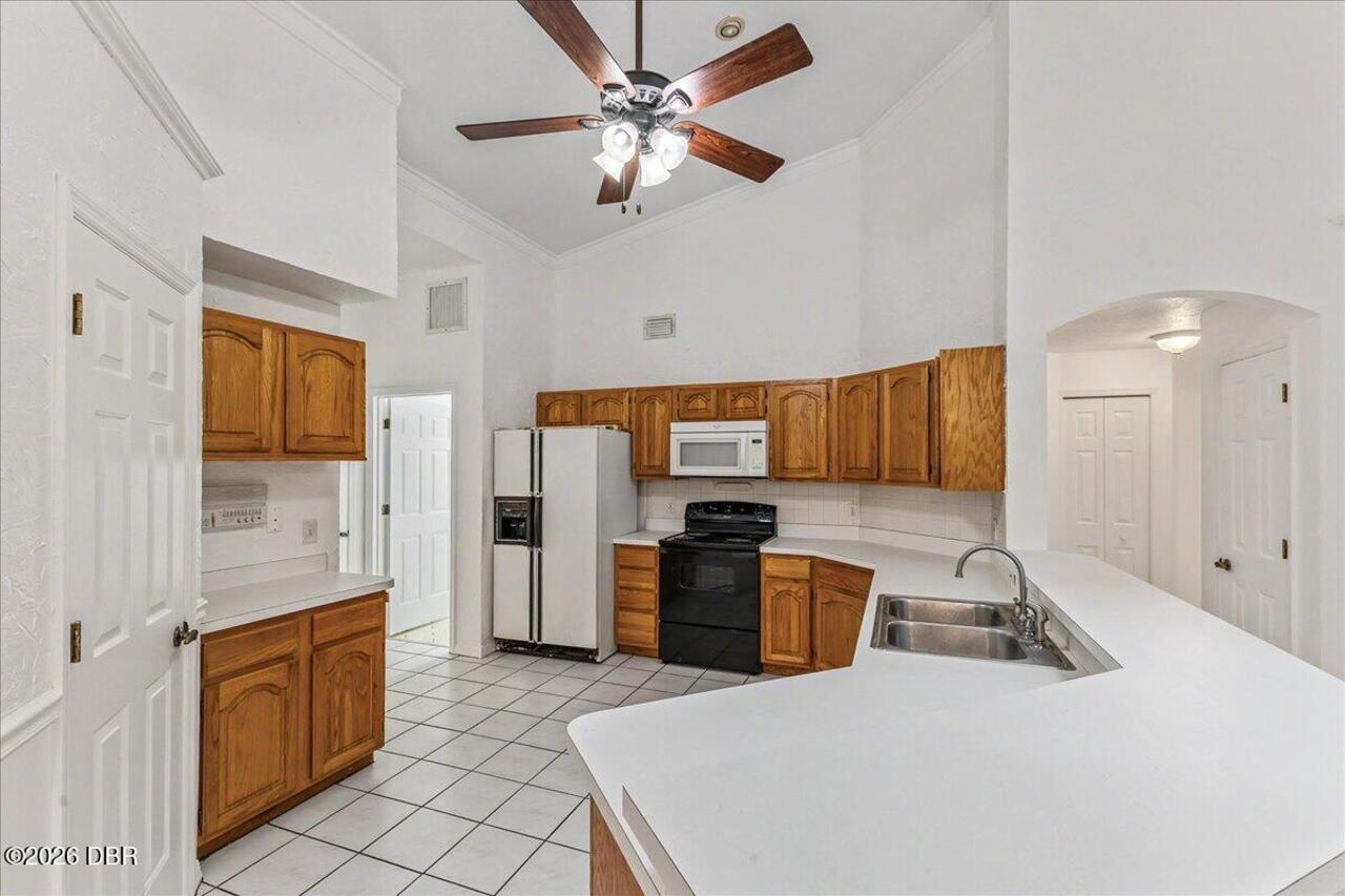 Listing Photo 16