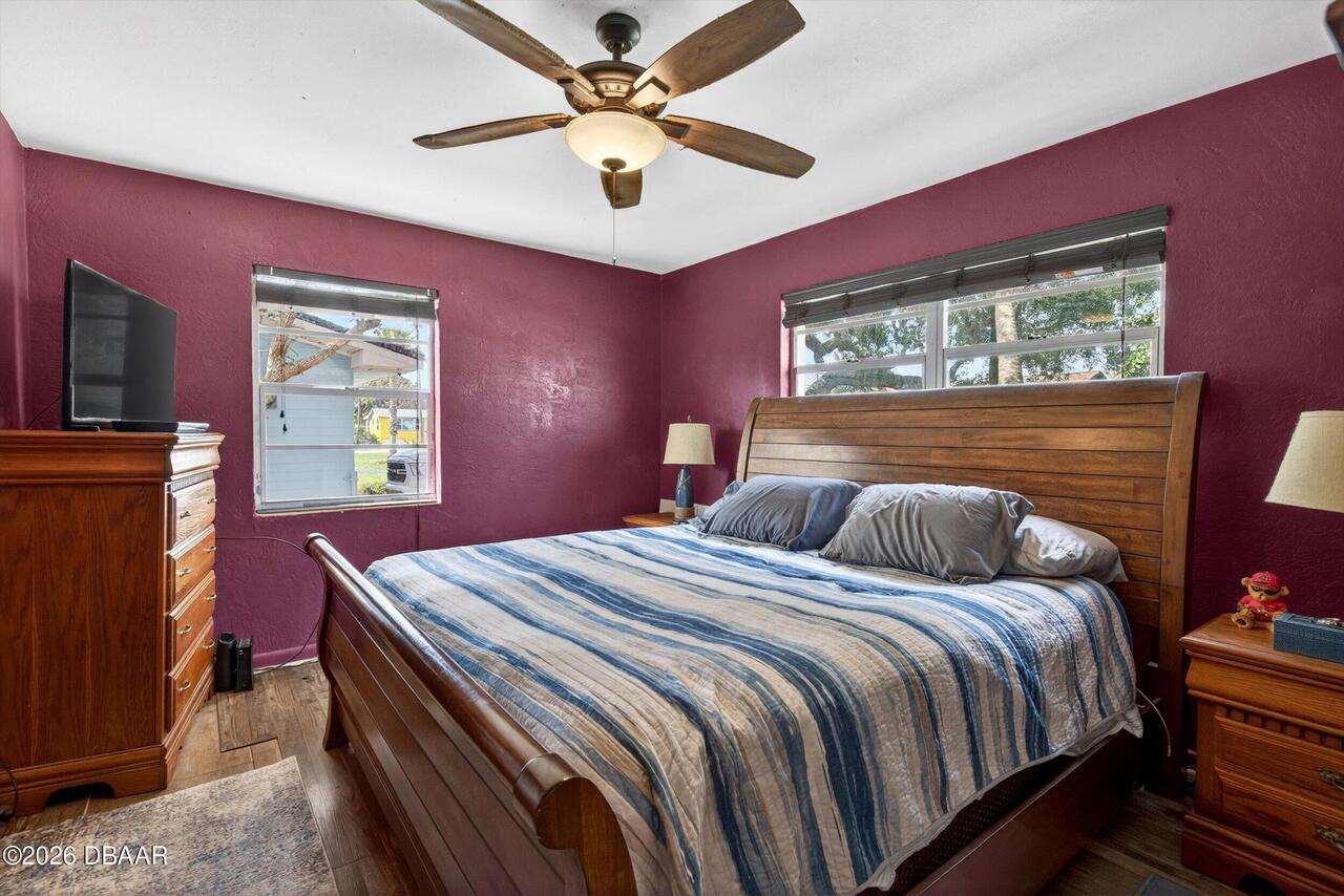 Listing Photo 11