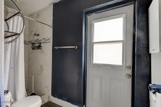 Listing Photo 10