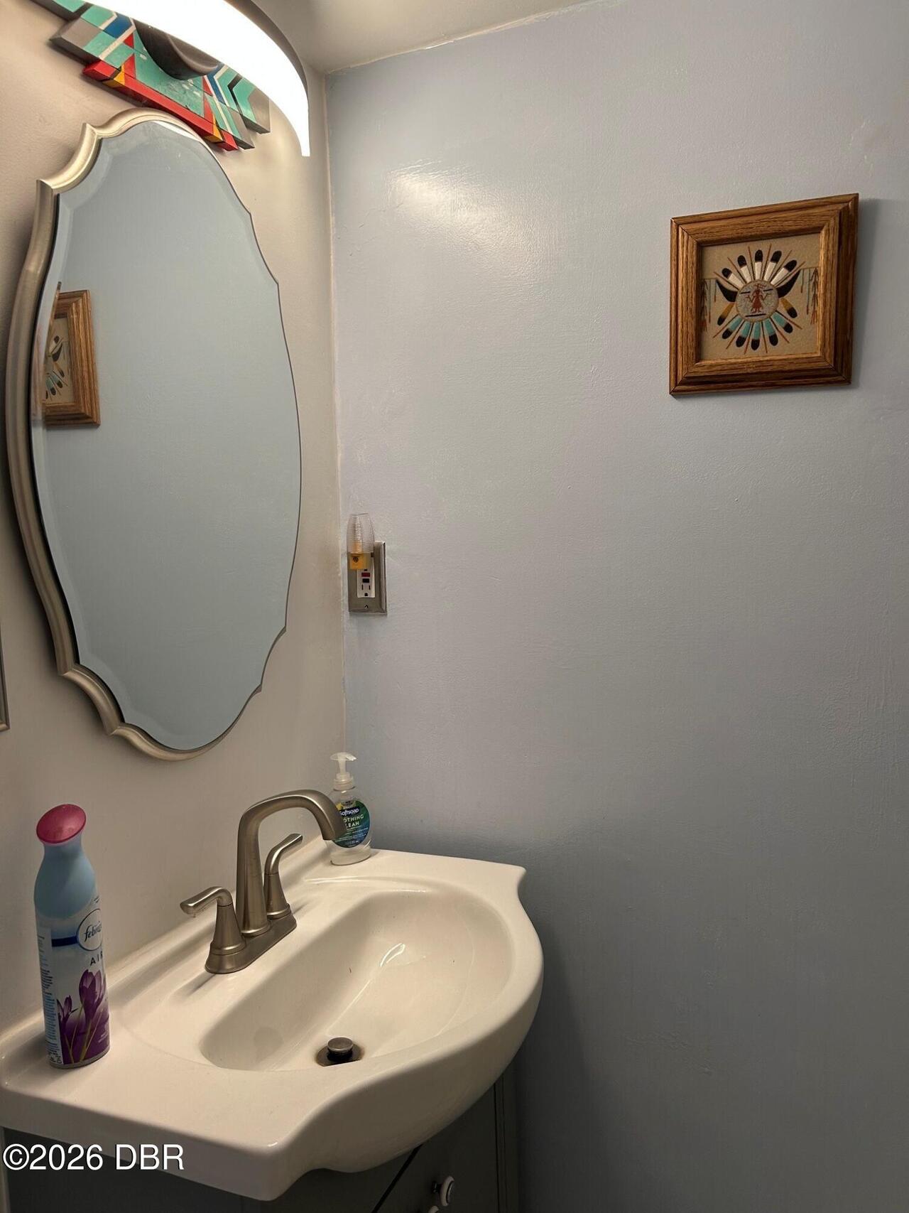 Listing Photo 8