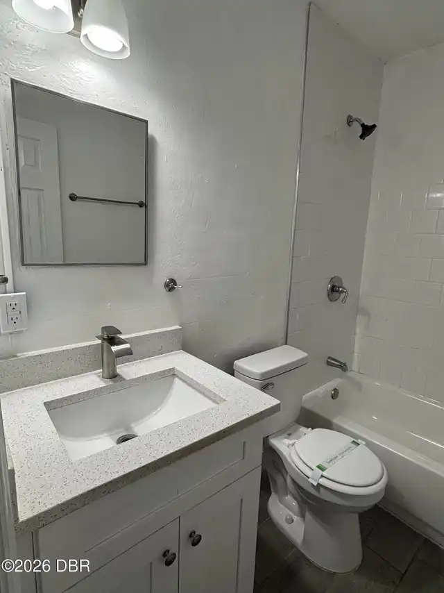 Listing Photo 9