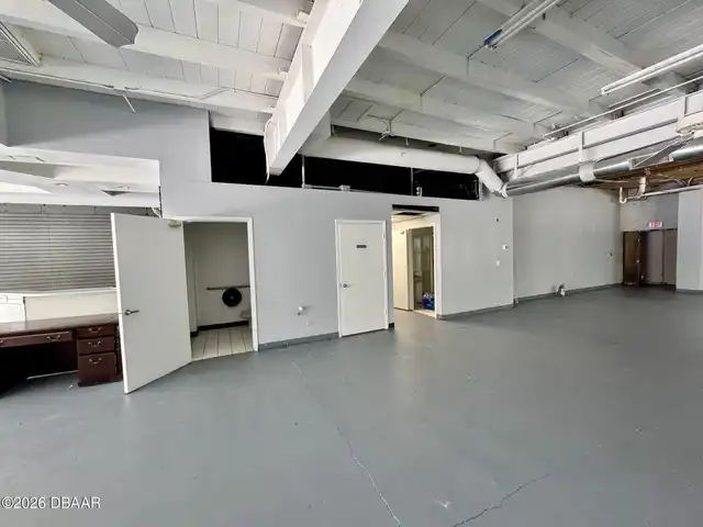 Listing Photo 6