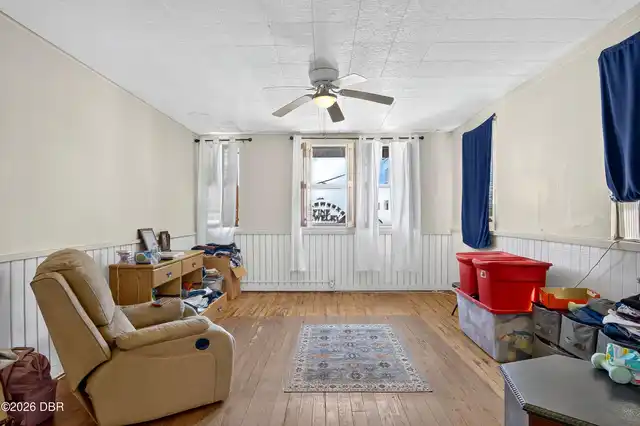 Listing Photo 15