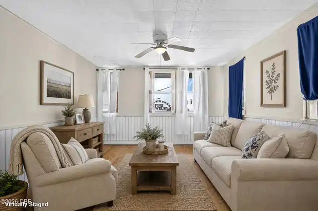 Listing Photo 16