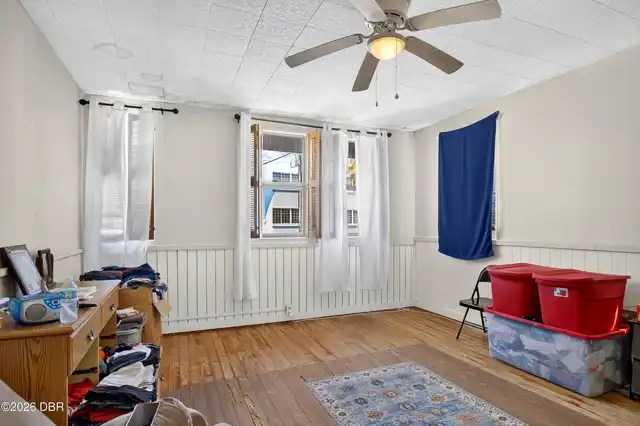 Listing Photo 17
