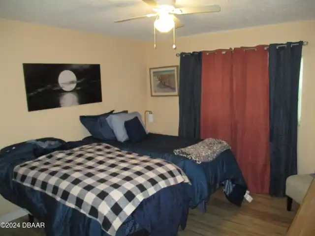 Listing Photo 9