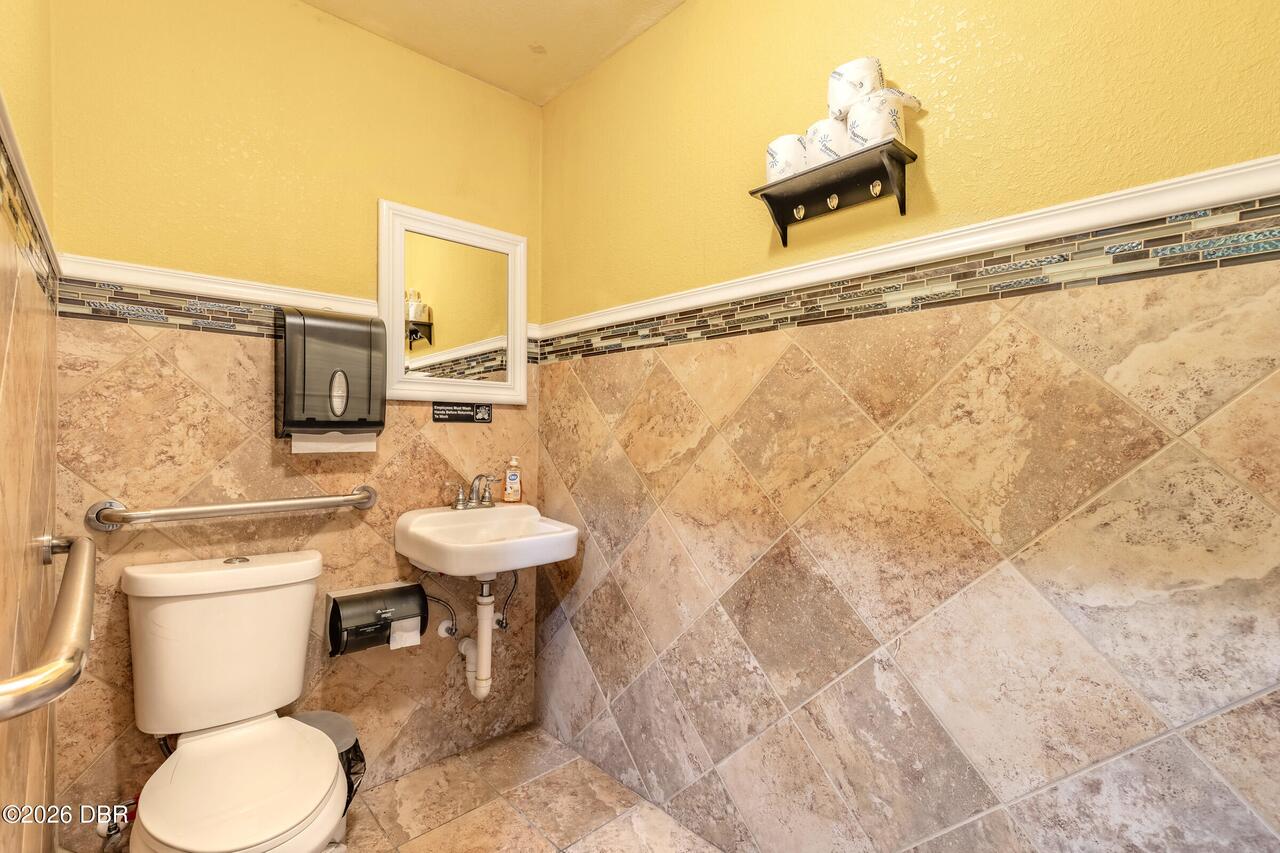 Listing Photo 14