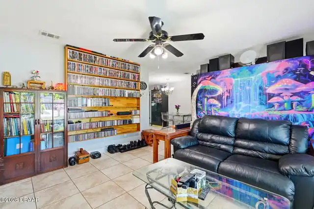 Listing Photo 14