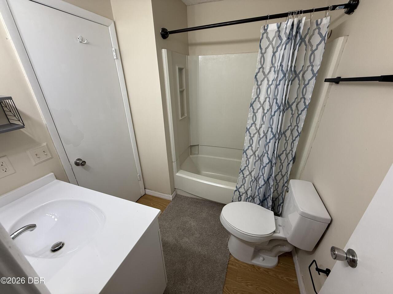 Listing Photo 8