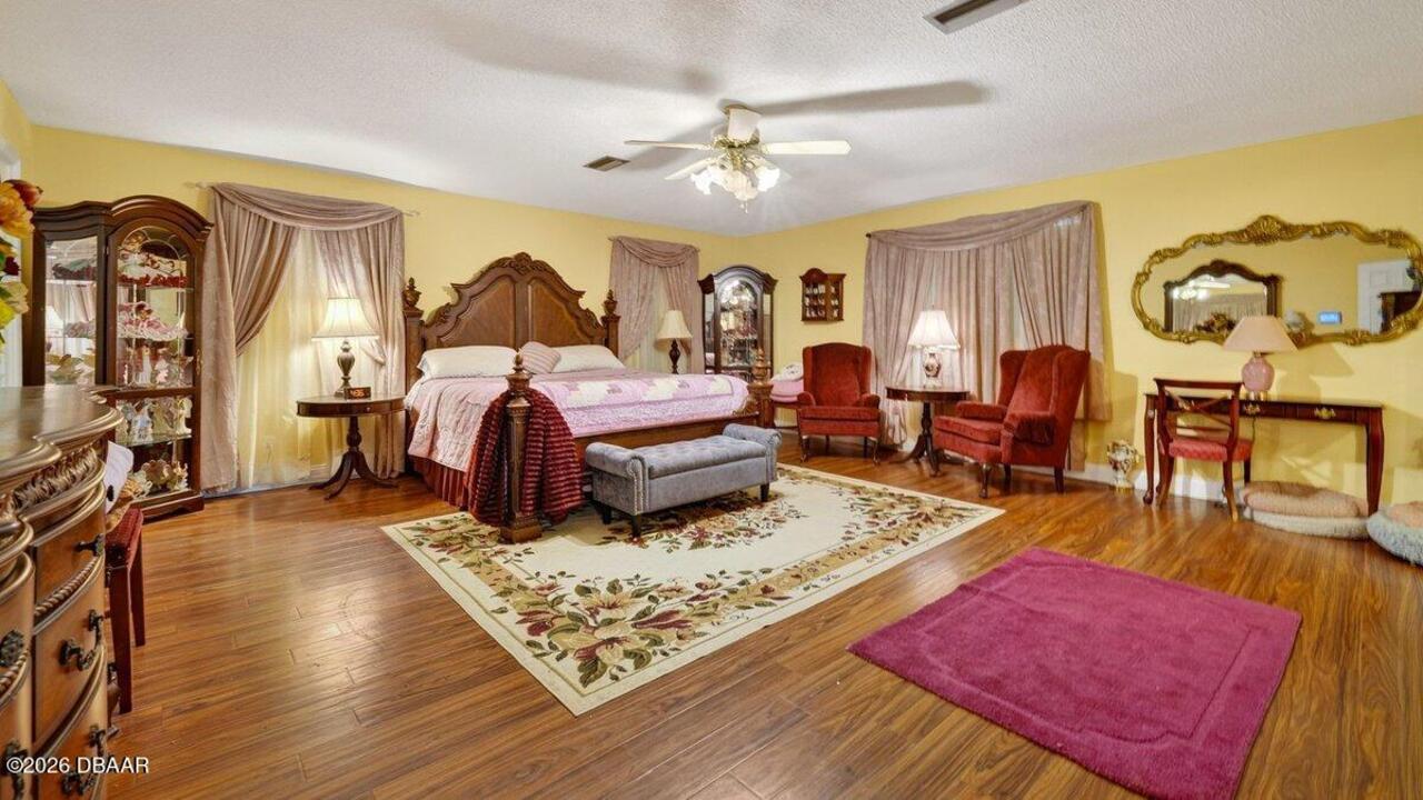 Listing Photo 15