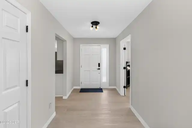 Listing Photo 14