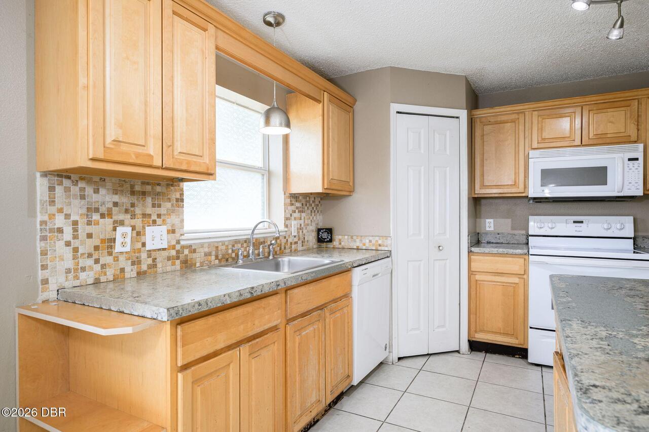 Listing Photo 7