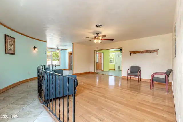Listing Photo 7