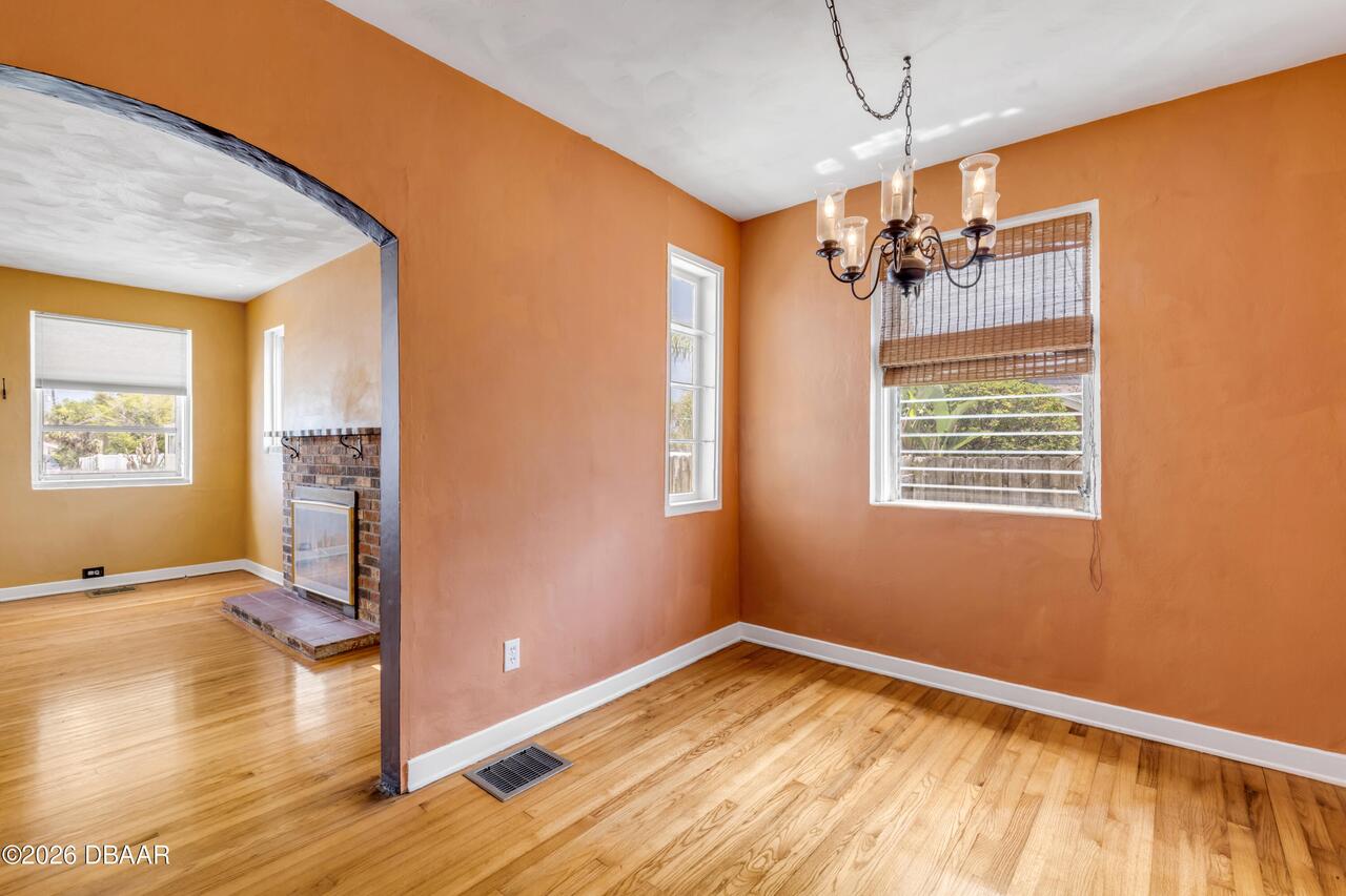 Listing Photo 9