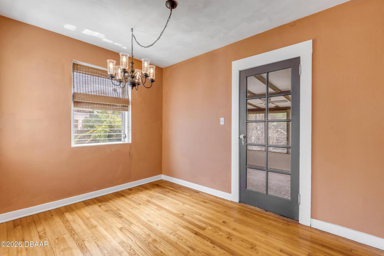 Listing Photo 10