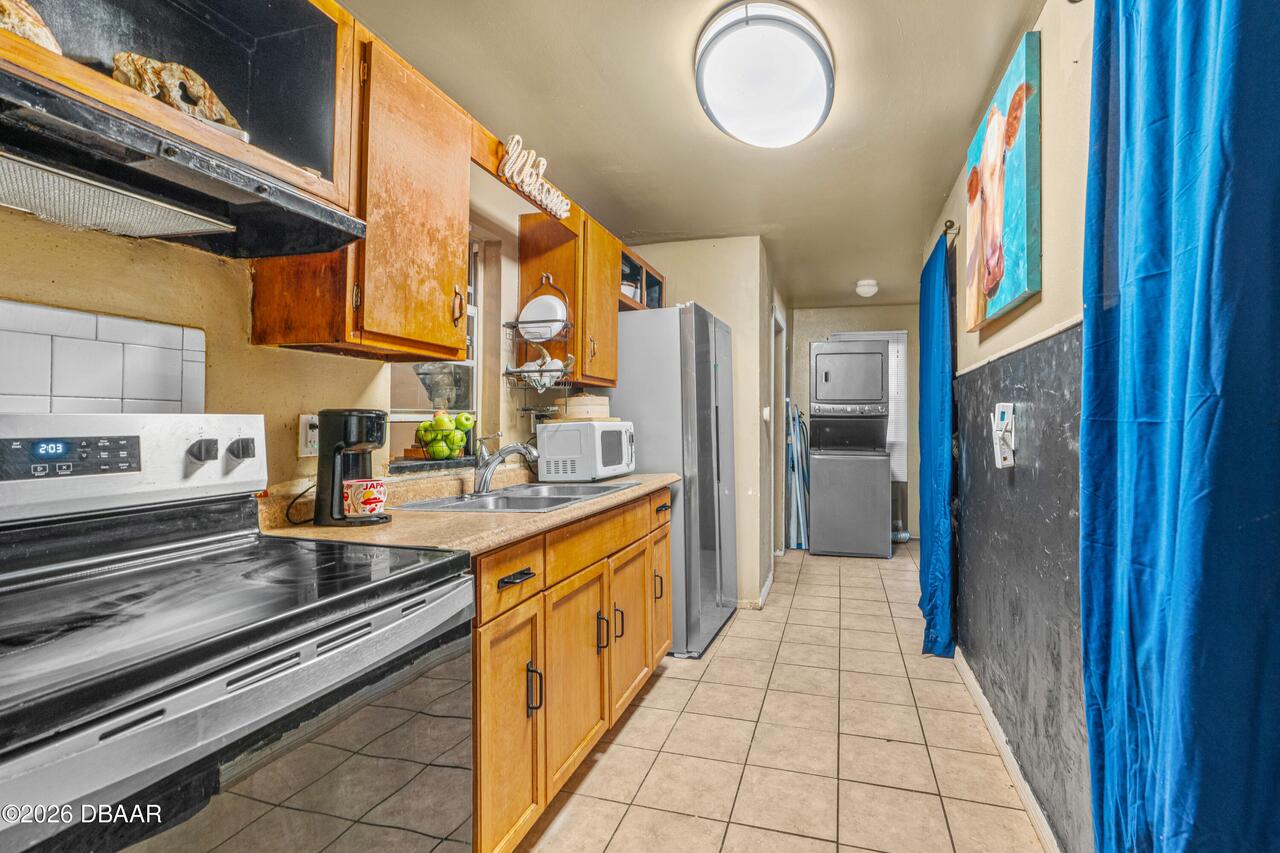 Listing Photo 8