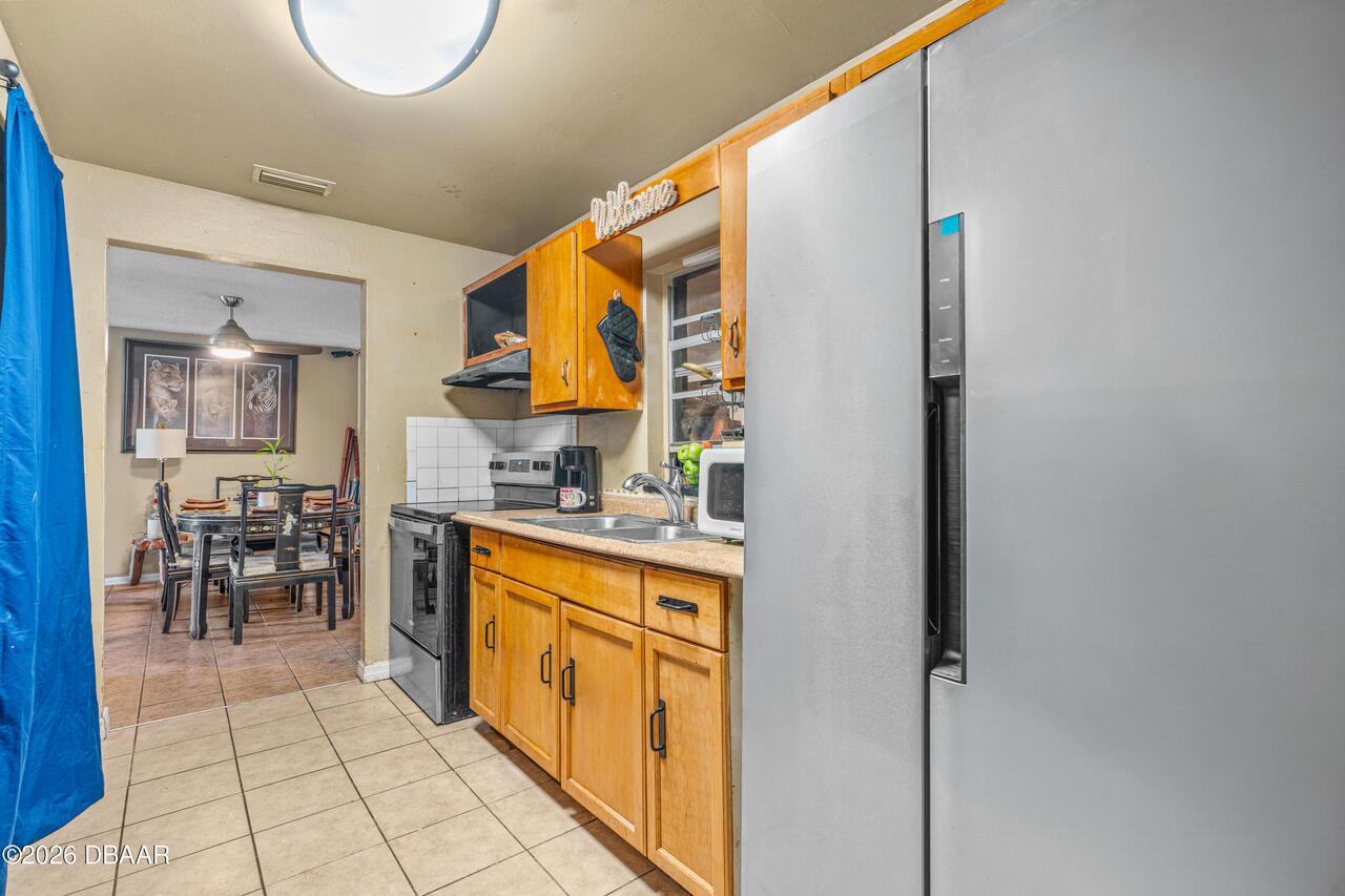 Listing Photo 9