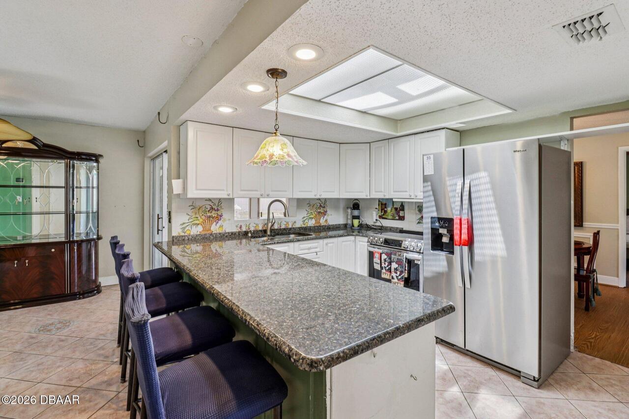 Listing Photo 11