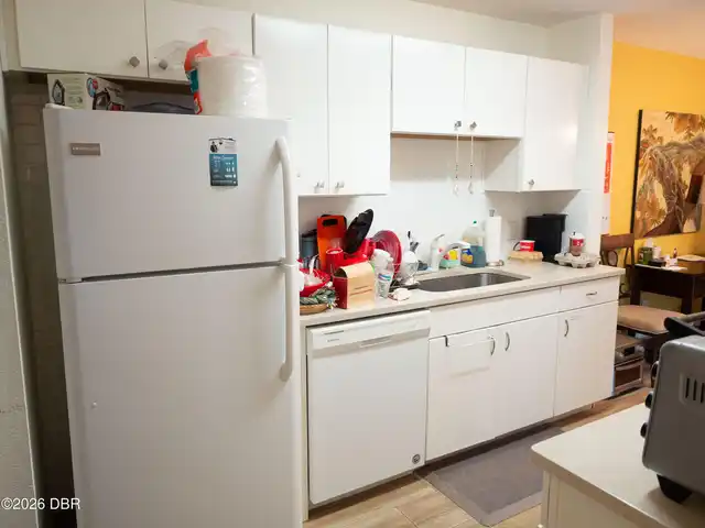 Listing Photo 7