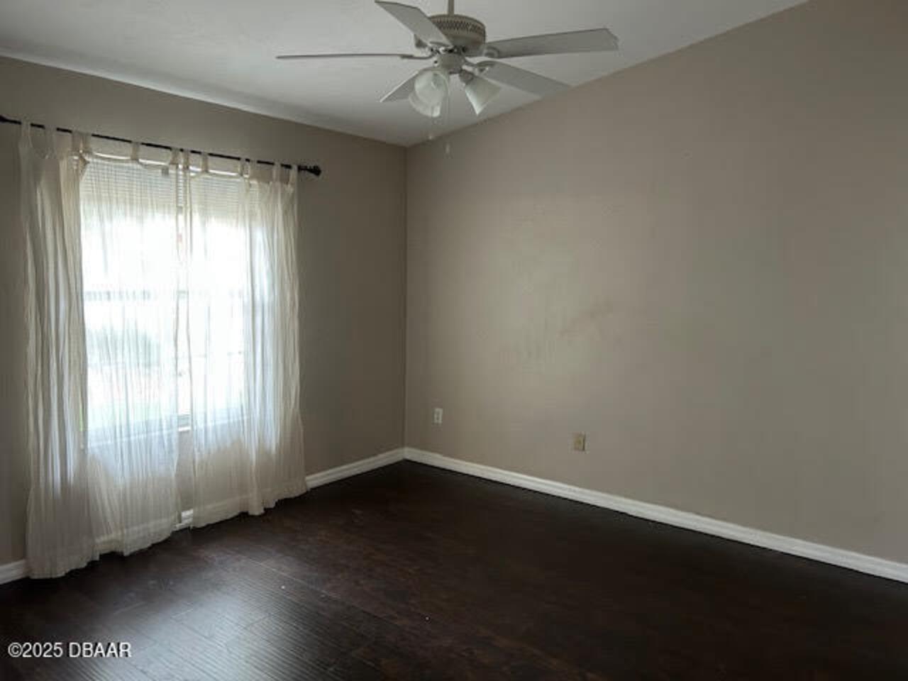 Listing Photo 9