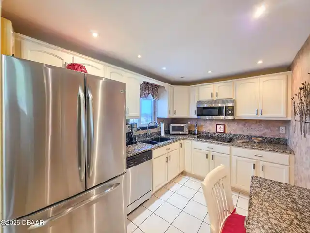 Listing Photo 15