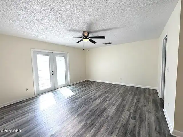 Listing Photo 20