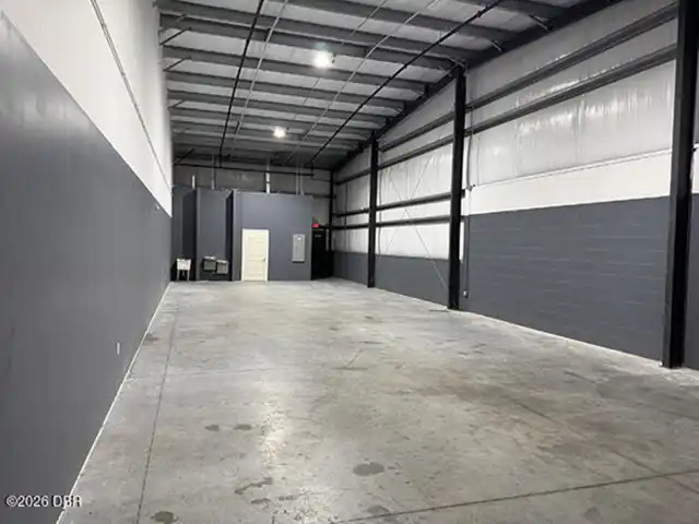Listing Photo 7